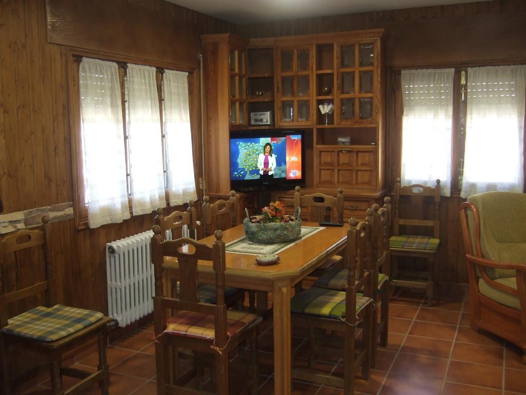 Tinao De Gredos Villa Barajas de Gredos Cameră foto